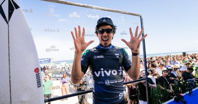 Yago Dora Vence Ítalo Ferreira e Brilha em Peniche