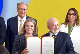 Discurso de Padilha e Gleisi reflete estratégia do governo Lula