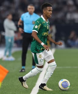 Estêvão comenta sobre chegada de Vitor Roque ao Palmeiras