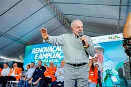 Lula exalta SUS na pandemia e fala sobre mudanças na Saúde