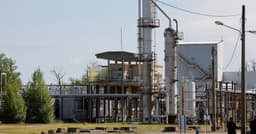 França Reinicia Produção de Pólvora em Crise