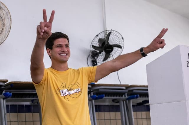 João Campos se torna candidato à presidência do PSB