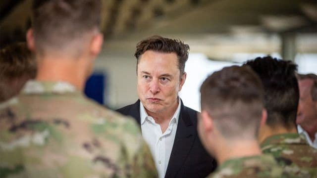 Elon Musk envia e-mail para demissões em massa