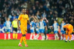 Vini Jr recebe críticas por desempenho em 2025