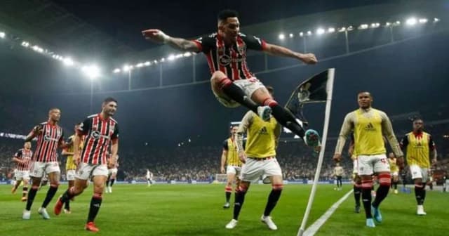 Federacao Paulista proíbe comemorações em bandeirinhas