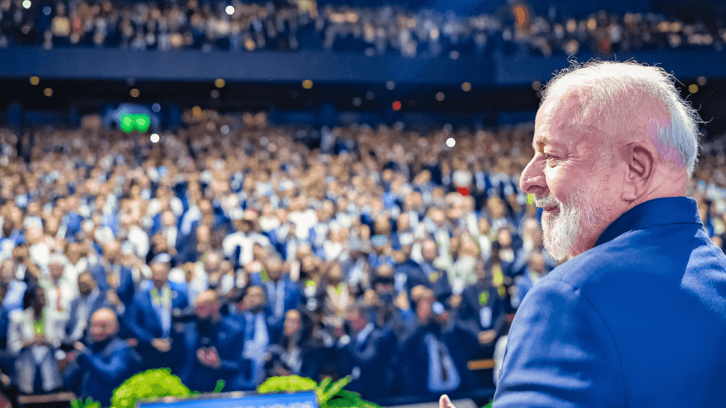 Oposição critica queda de popularidade de Lula