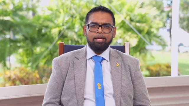 Guiana reage a navio venezuelano em suas águas