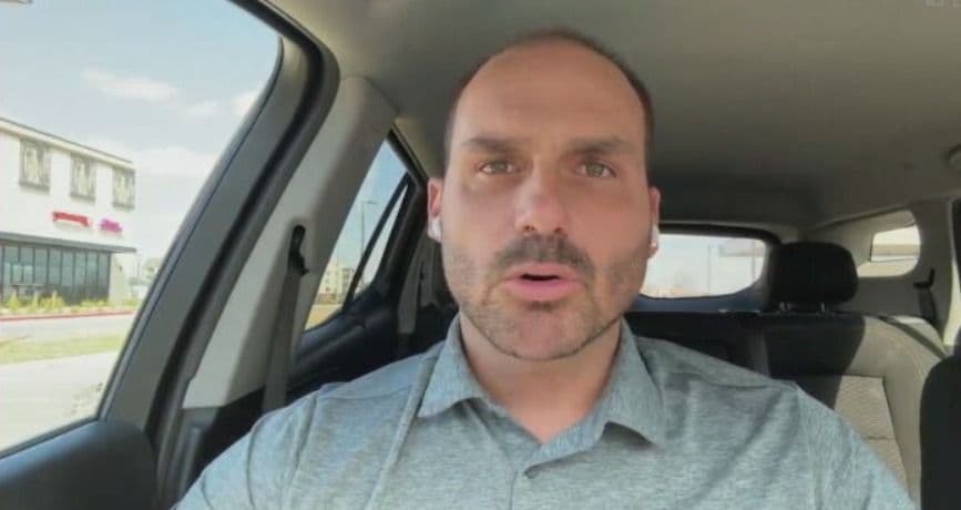 Eduardo Bolsonaro Anuncia Licença para Viver nos EUA