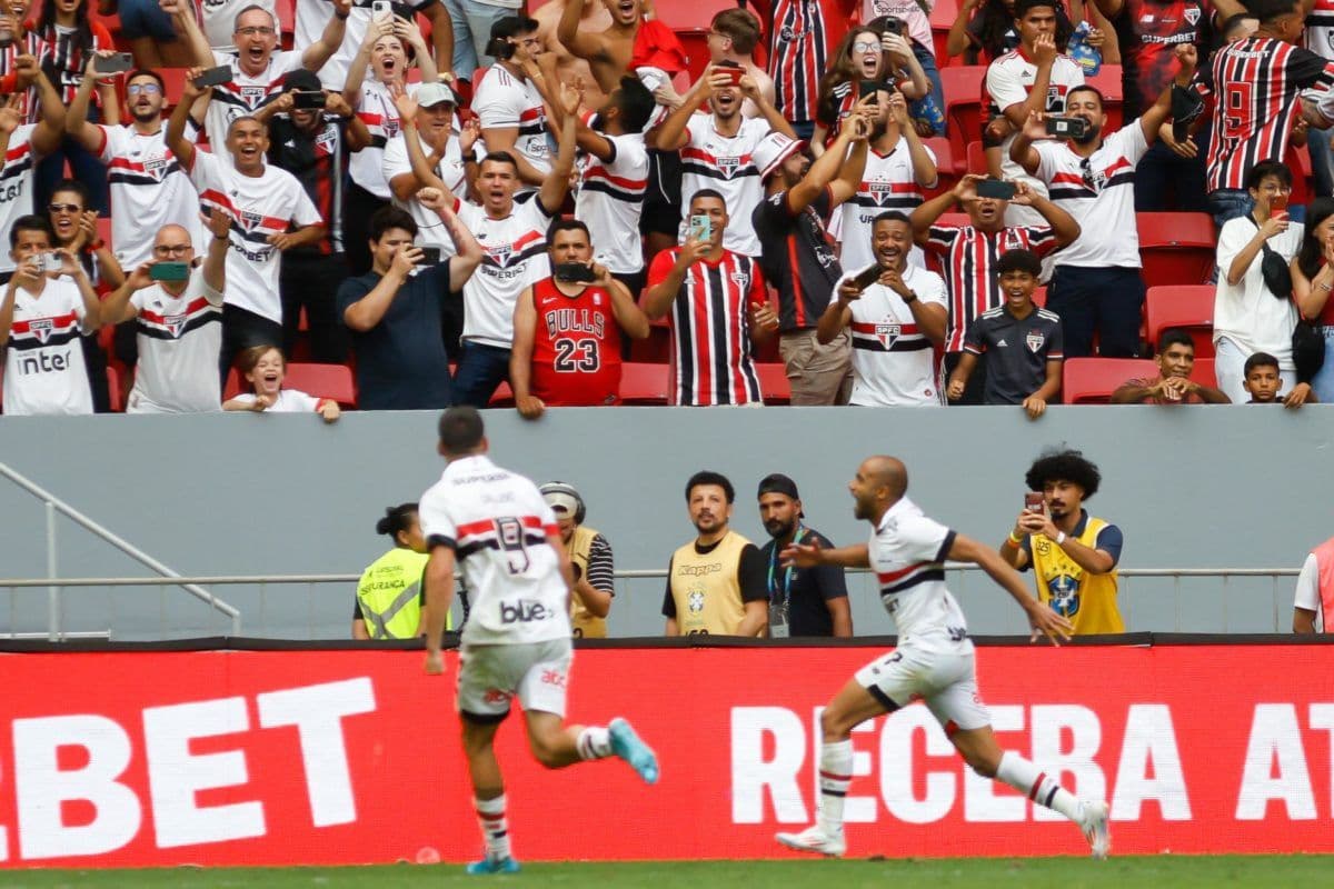 São Paulo e Velo Clube se enfrentam no DF