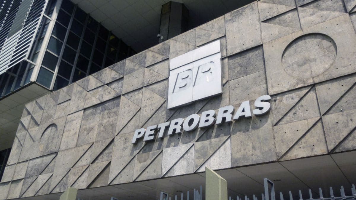 Petrobras reduz expectativas e gera cautela entre investidores