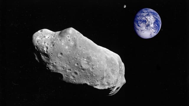 Aumento da probabilidade de colisão de asteroide em 2032