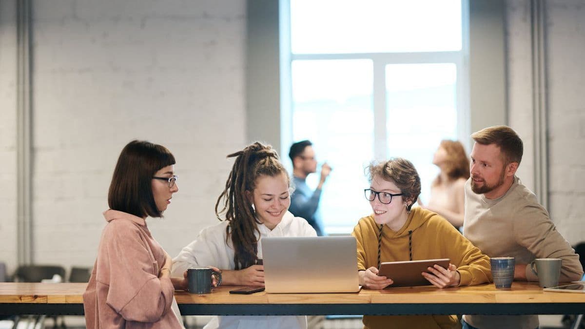 Estudo revela como a fala feminina varia por idade
