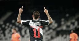 Coutinho destaca semelhança entre gol pelo Vasco e Copa do Mundo