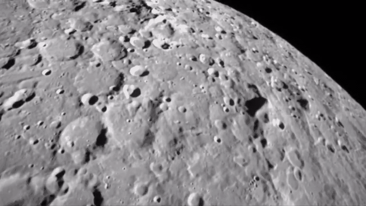 Blue Ghost revela imagens do lado oculto da Lua