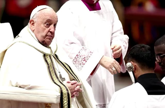 Papa Francisco relata bronquite em audiência geral no Vaticano