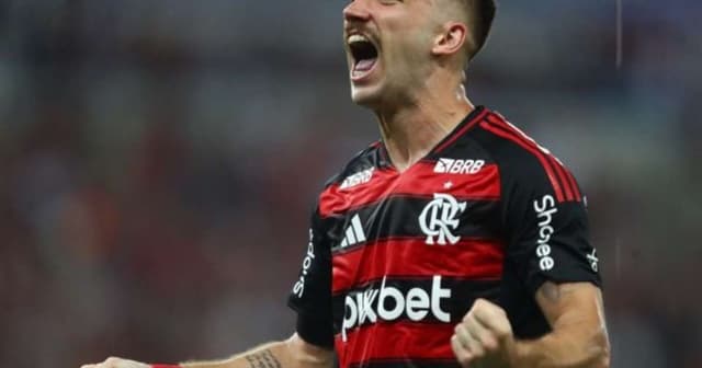 Léo Ortiz celebra convocações e elogia Filipe Luís