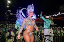 Paolla Oliveira Reflete Sobre Gênero no Dia da Mulher