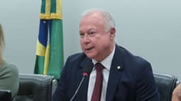 Paulo Azi Assume CCJ e Enfrenta Desafios Políticos