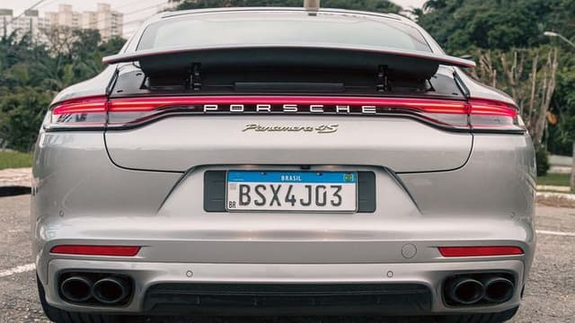 Escolha da combinação de letras na placa Mercosul