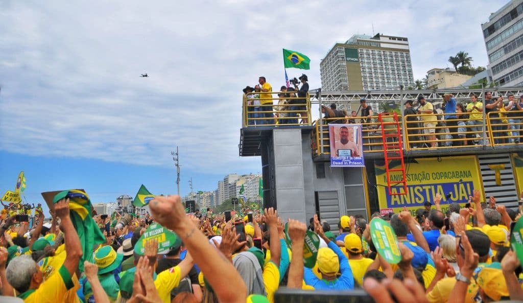 Anistia aos Participantes dos Atos de Janeiro e Desafios Politicos