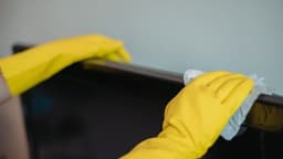 Cuidados Essenciais para Limpar sua TV com Segurança