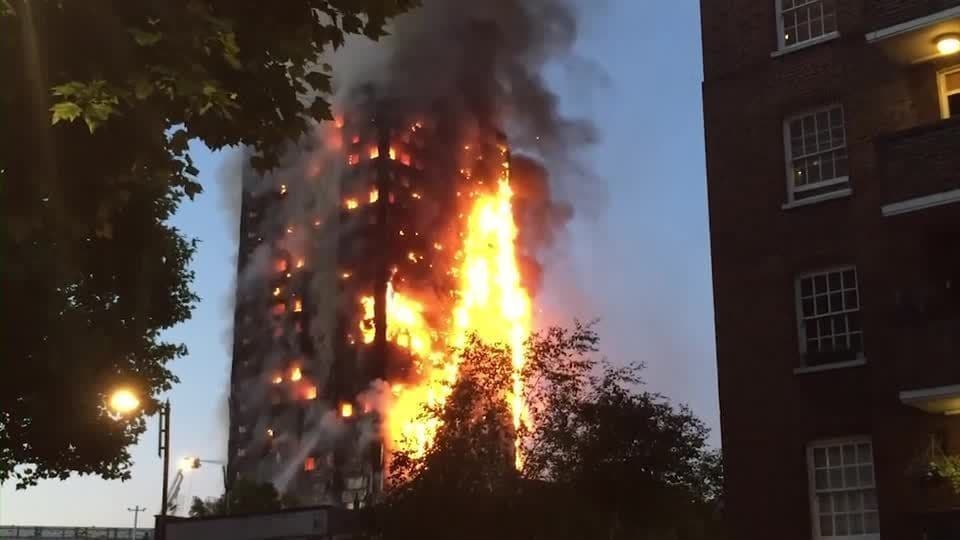 Demolição da Torre Grenfell em Londres será iniciada