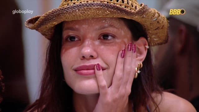 Participantes do BBB 25 reagem à troca de quarto