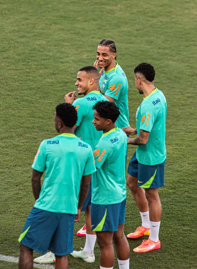 Seleção Brasileira atualiza convocação para jogos das Eliminatórias da Copa 2026