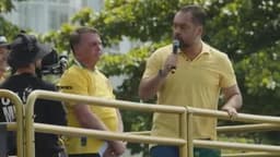 Cláudio Castro pede anistia durante ato em Copacabana