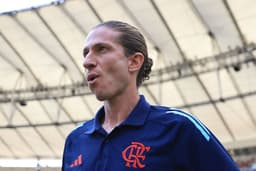 Filipe Luís prioriza preservação no Campeonato Carioca