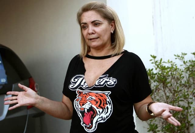Ex-esposa de Bolsonaro recupera nacionalidade brasileira