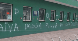 Palmeiras Enfrenta Protestos Após Derrota para Corinthians